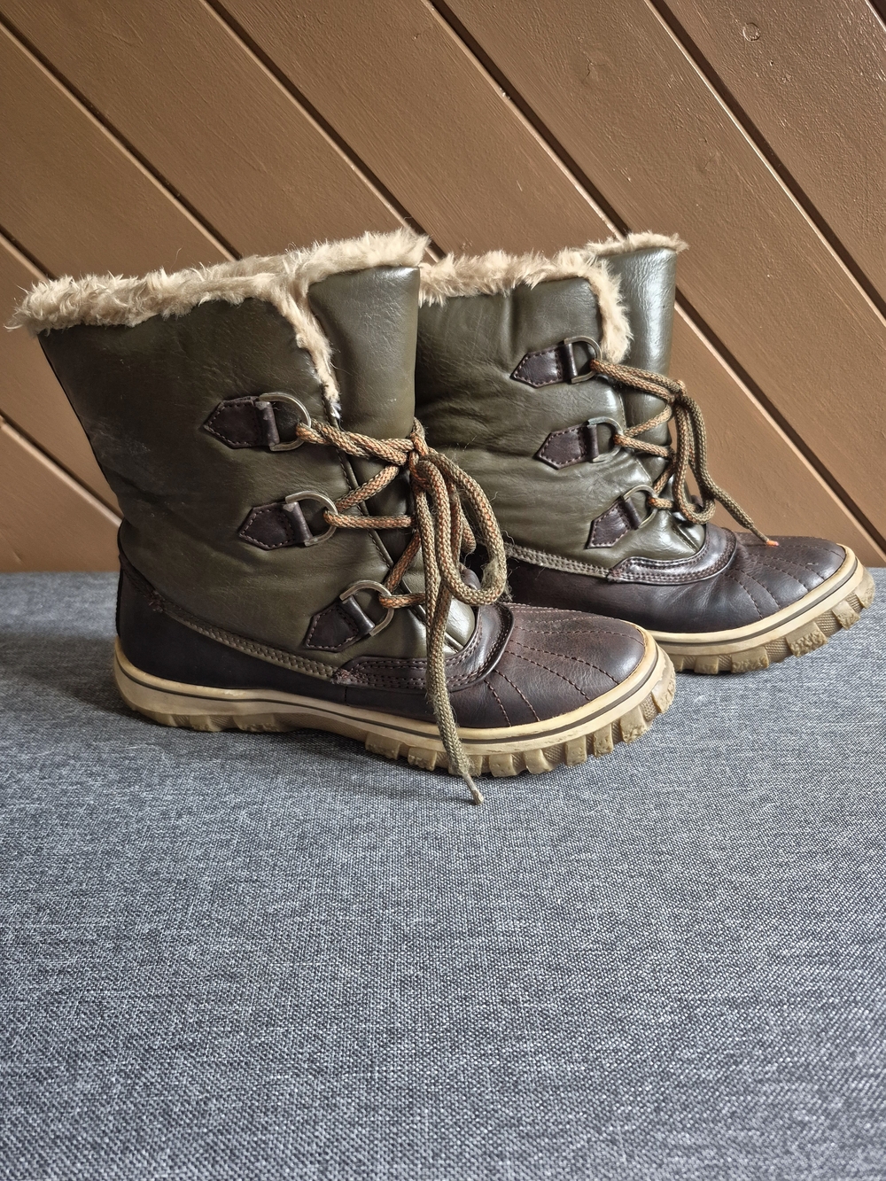 Aldo Olive Green and Brown Faux-Fur Lined Lace-Up Winter Boots
